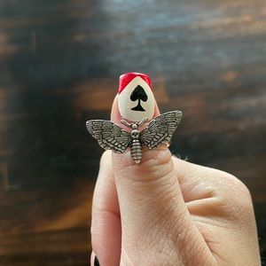 Skull moth ring